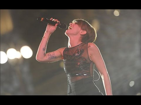 Youtube: Alessandra Amoroso - Comunque andare [Español] Radio Italia Live Il Concerto 2016