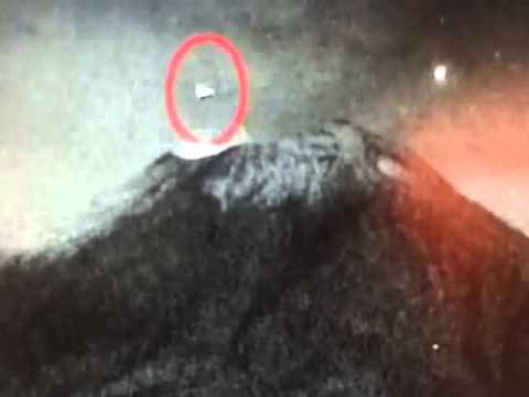 Youtube: Airplane Popocatepetl