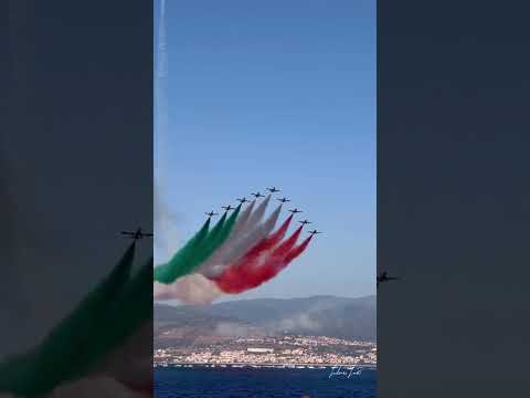 Youtube: When the sky becomes Italy’s biggest canvas 🇮🇹✈️