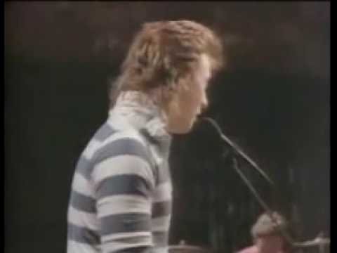 Youtube: Julian Lennon - Too Late for Goodbyes