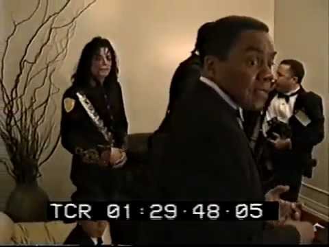 Youtube: Michael Jackson -  NAACP awards Backstage 1993  MJDHF exclusive