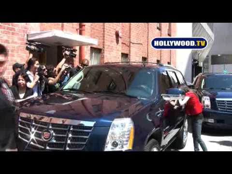 Youtube: Michael Jackson Loves The Paparazzi- Hollywood.TV