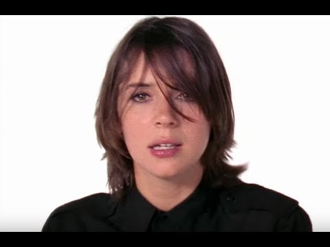 Youtube: Cat Power - "Cross Bones Style"