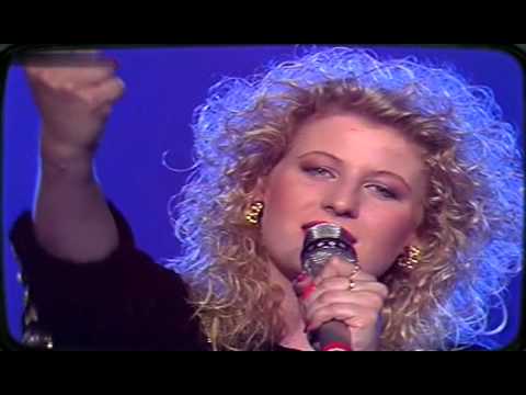 Youtube: Mandy Winter - Julian 1988