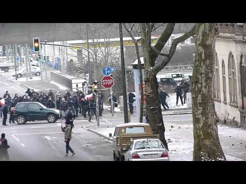 Youtube: 19.02.2011 Dresden: Nazi-Angriff auf die Praxis in DD-Löbtau