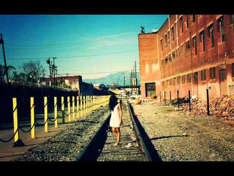 Youtube: Santigold - Disparate Youth