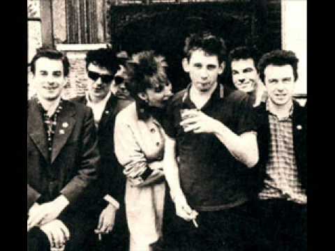Youtube: The Pogues - The Wild Rover