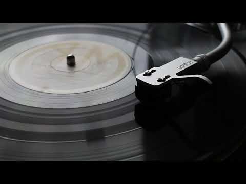 Youtube: Supertramp - Fool's Overture (1977 HQ Vinyl Rip) - Technics 1200G / Audio Technica AT33PTG/II