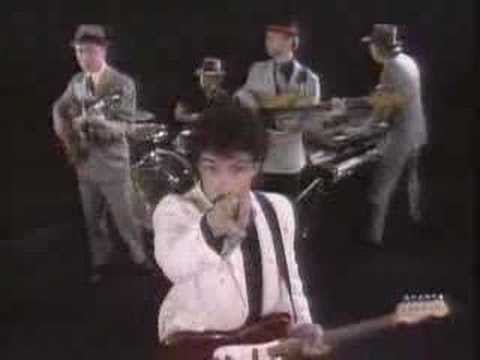 Youtube: Hall and Oates - Private Eyes
