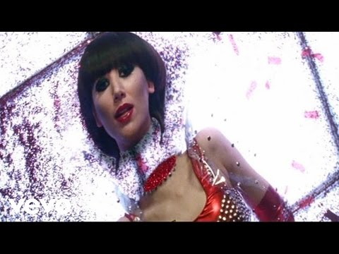 Youtube: Yeah Yeah Yeahs - Heads Will Roll (Official Music Video)