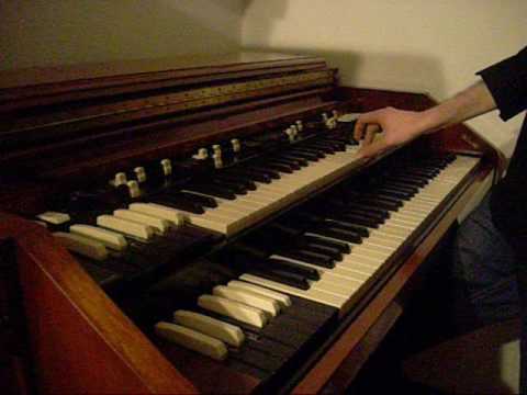 Youtube: Hammond C3 Beast sound (Jon Lord - Deep Purple)