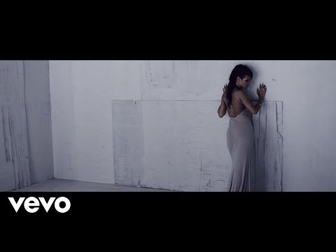 Youtube: Rihanna - What Now (Official)