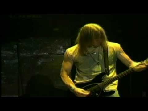 Youtube: Deep Purple - Smoke On The Water  (HD)