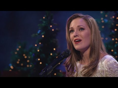 Youtube: Oh, Come, All Ye Faithful | Laura Osnes and The Tabernacle Choir