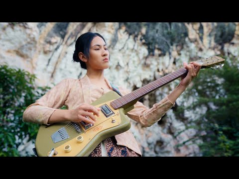 Youtube: The Melting Minds - In A Land (Official Music Video)