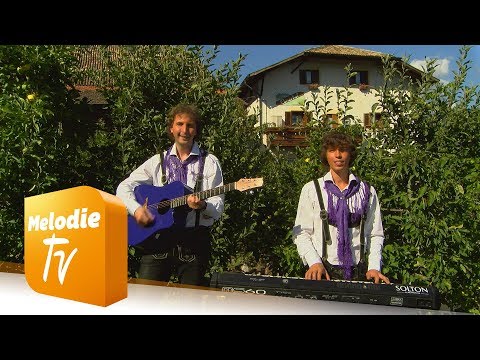 Youtube: Die Vaiolets - Heimat du fehlst mir sehr (Offizielles Musikvideo)