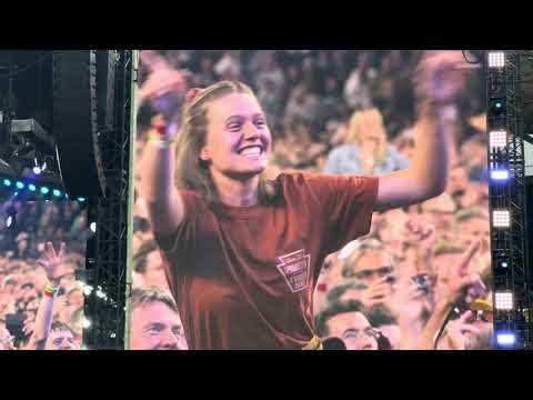 Youtube: Bruce Springsteen Live Berlin 11.06.25 "Dancing In The Dark"
