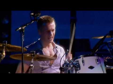 Youtube: 06 - U2 Sunday Bloody Sunday (Slane Castle 2001 Live) HD