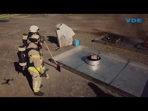 Youtube: Feuerlöschtraining für Lithium-Ionen-Batterien