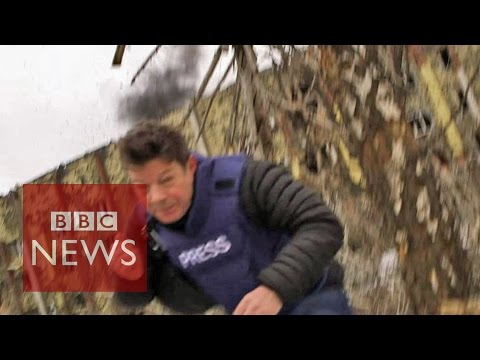 Youtube: Ukraine: Fleeing artillery fire during ceasefire
