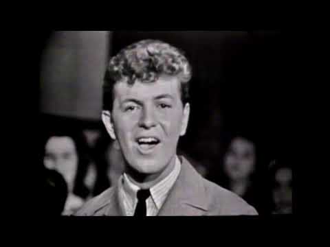 Youtube: NEW * A Teenager In Love - Dion & The Belmonts {Stereo}
