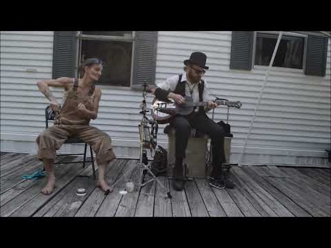 Youtube: Angels in Heaven Chris Rodrigues & the Spoon Lady