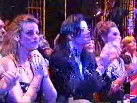 Youtube: Diana Ross on Michael Jackson´s lap/ Diana na Michaelově klíně