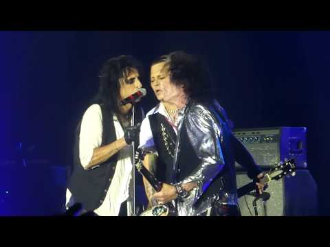 Youtube: "Heroes (Johnny Depp Vocals)" Hollywood Vampires@Sands Bethlehem PA Center 5/21/18