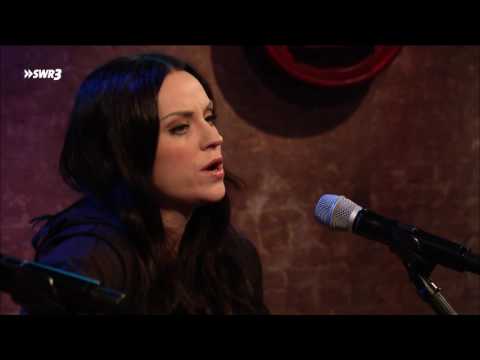 Youtube: Amy Macdonald - This Is The Life - Unplugged 2017