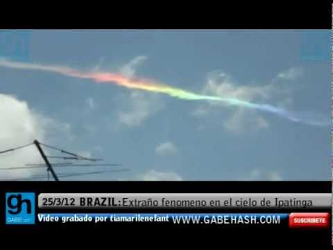 Youtube: EXTRAÑO FENOMENO EN EL CIELO DE IPATINGA, BRAZIL 25 DE MARZO 2012