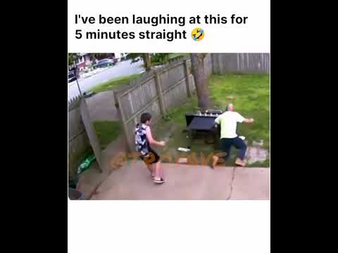 Youtube: Who was playing too much? #prank #viral #funny