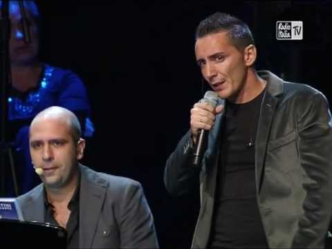 Youtube: Kekko dei Modà con Checco Zalone live@Arena di Verona - Inverno a primavera (2/2) - 16.09.2012
