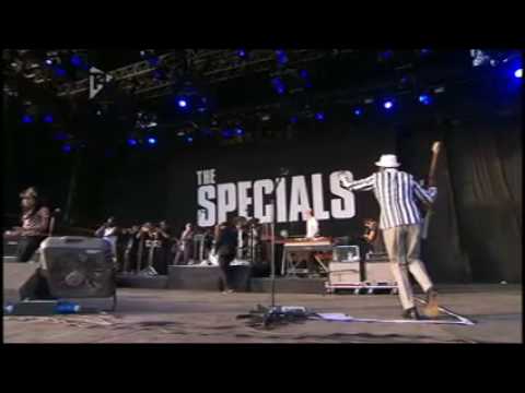 Youtube: The Specials with Amy Winehouse