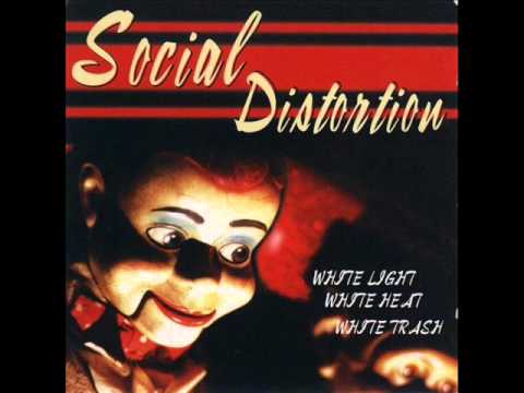 Youtube: Social Distortion - Don't Drag Me Down