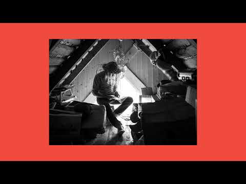 Youtube: J. Karjalainen - Punainen keinutuoli (Audiovideo)