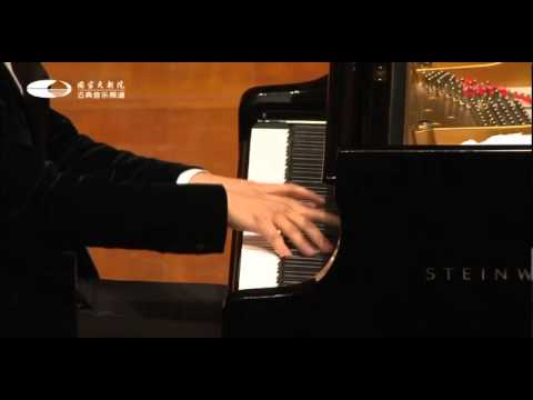 Youtube: Lang Lang Franz Liszt - La Campanella  2012