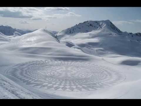 Youtube: ♦ Snow Art - Simon Beck ♦
