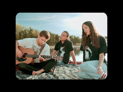 Youtube: Girl Named Tom | Wish You Were Here (Official Music Video)