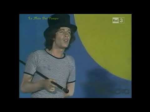 Youtube: Rino Gaetano    - E Cantava Le Canzoni (Live Cantagiro 1978)