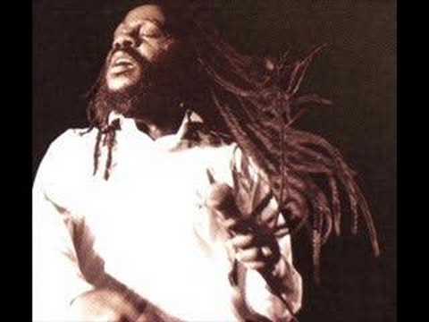 Youtube: Dennis Brown - Here I Come / Love and Hate