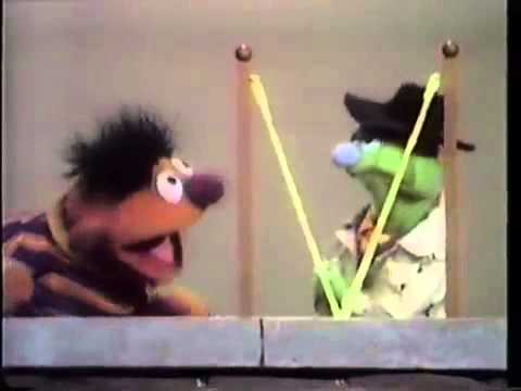 Youtube: Sesamstraße   Ernie und Schlemihl   U oder V