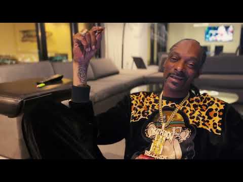 Youtube: Snoop Dogg ft. October London - Touch Away (Official Music Video)