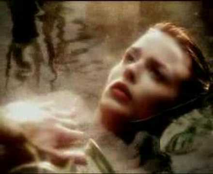 Youtube: Nick Cave & Kylie Minogue - Where The Wild Roses Grow