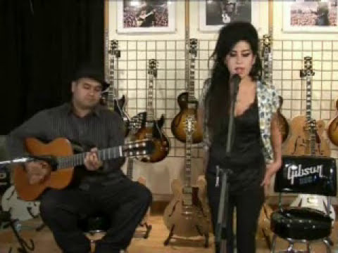 Youtube: Amy Winehouse - You Know I'm No Good (Live Acoustic)