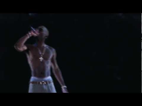 Youtube: Tupac 2PAC Hologram Coachella 2012 Live feat. Snoop Dogg