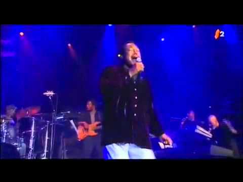 Youtube: George Benson - Kisses In The Moonlight (live, 2007) - YouTube.flv