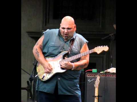 Youtube: poppa chubby whats your problem