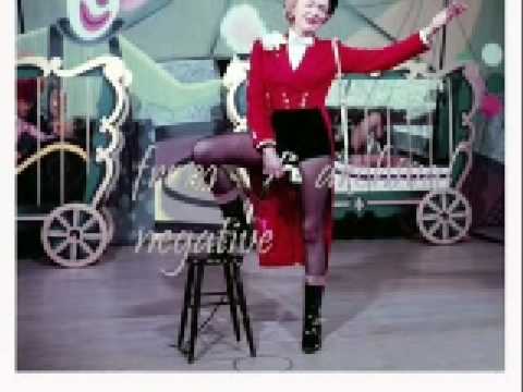 Youtube: Marlene Dietrich: Older Years