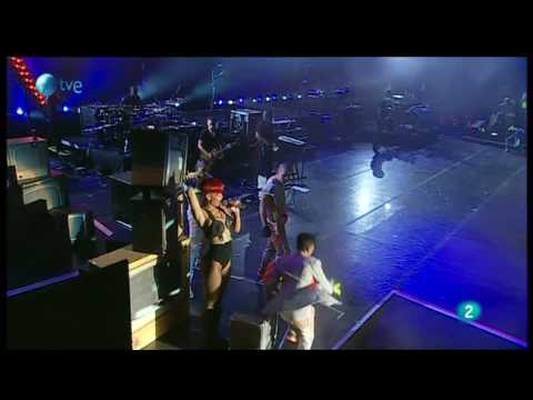 Youtube: Rihanna - Please don't stop the music @ Rock in Rio Madrid 2010