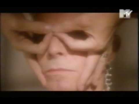 Youtube: David Bowie & Pet Shop Boys - Hallo spaceboy